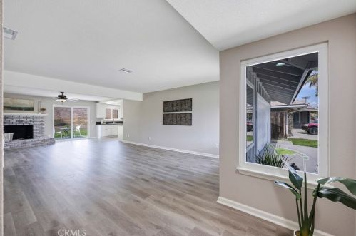 6969 Hillside Ave, Riverside, CA 92504-2071