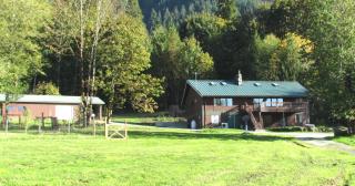 5885 Schornbush Rd, Glacier, WA 98244-9223