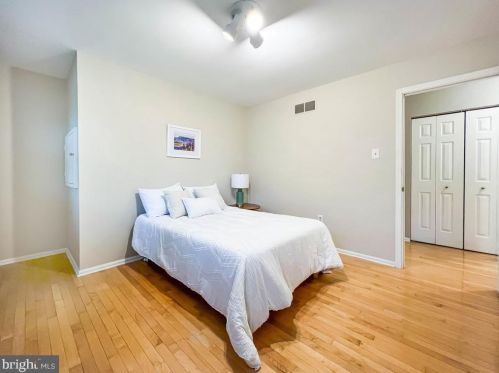 1344 Buford Dr, Yardley PA 19067-4342 exterior