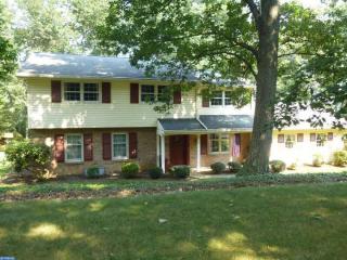 620 Maple St, Ephrata, PA 17522-2125