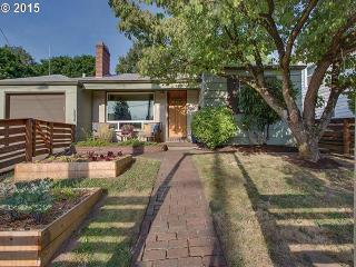 6856 Greeley Ave, Portland, OR 97217-5234