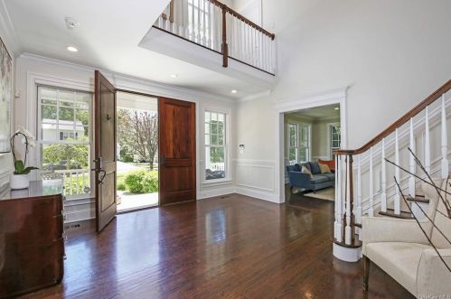 25 Paddington Rd, Scarsdale, NY 10583-2323