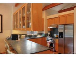 1037 Glenneyre St, Laguna Beach CA  92651-2708 exterior