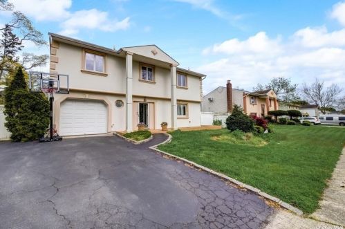 219 Tree Ave, Central Islip, NY 11722-2748