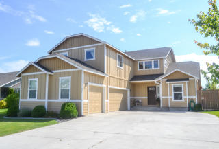 421 Roosevelt St, Kennewick WA  99336-9619 exterior