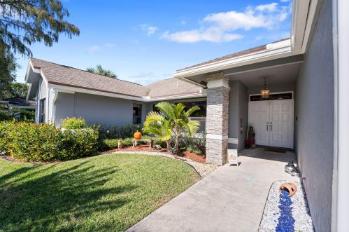 13457 Chelmsford St, West Palm Beach, FL 33414-8919