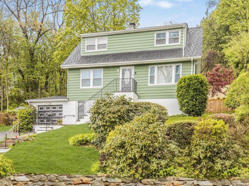 218 Abbott Ave, Elmsford, NY 10523-2105