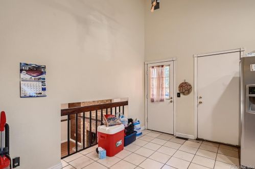 994 Nome St, Denver CO 80014-1850 exterior