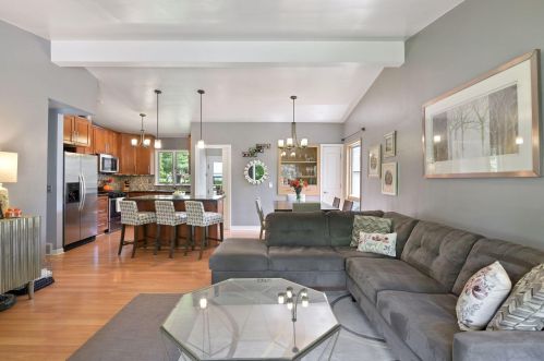 1308 Delaware Ave, Saint Paul, MN 55118-2063