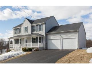 9 Taschereau Blvd, Nashua, NH 03062-2321