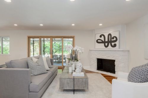 1339 Chelsea Dr, Los Altos, CA 94024-5726