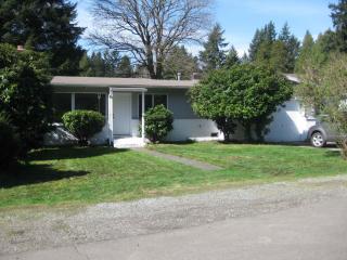 18509 36th Pl, Seattle WA  98155-2701 exterior