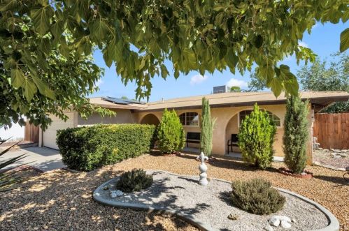 14331 Montecito Dr, Victorville, CA 92395-4627