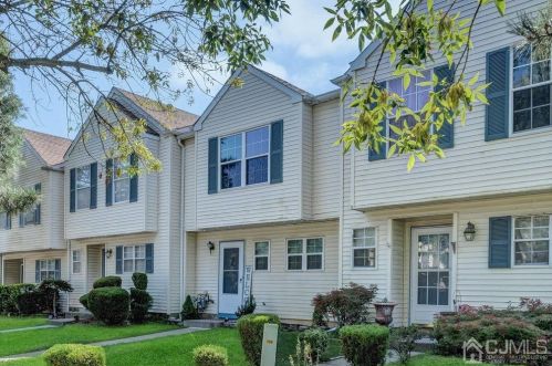 722 Darlington Dr, Old Bridge, NJ 08857-3222