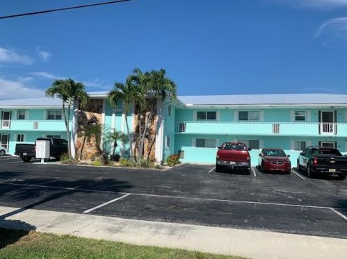 420 Northlake Ct, West Palm Beach, FL 33408-5119