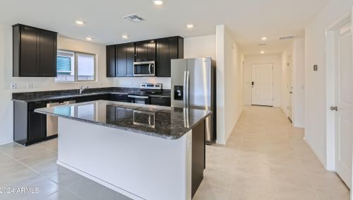 17703 Gambit Trl, Sun City, AZ 85387-1111