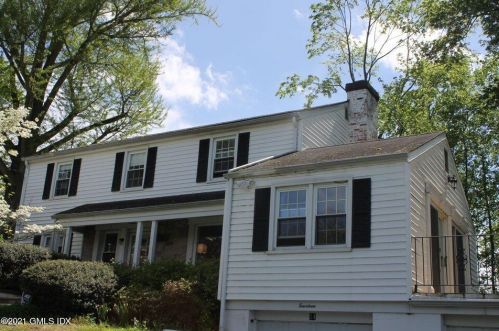 14 Pierce Rd, Riverside, CT 06878-1605