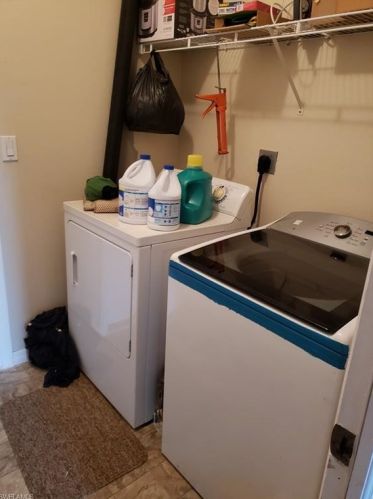 752 Roma Ave, Lehigh Acres FL 33974-0592 exterior