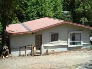 19 Woodmill Ln, Lompico, CA 95018-8711