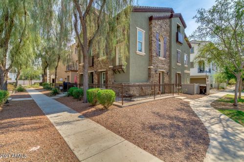 2771 Bahama Dr, Gilbert, AZ 85295-6007