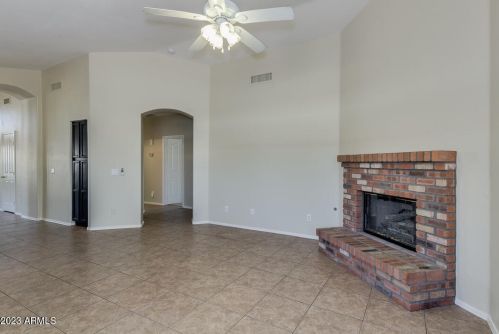 12625 Roanoke Ave, Avondale AZ  85392-5508 exterior