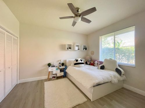 10595 Stonebridge Blvd, Boca Raton FL  33498-2002 exterior