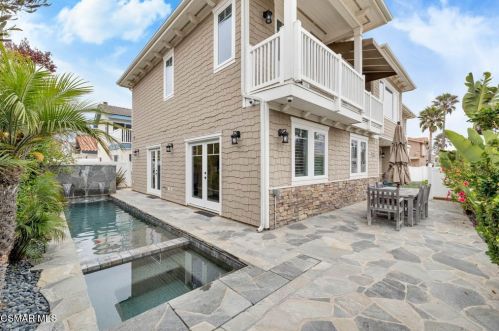 820 Mandalay Bch Rd, Oxnard CA 93035-1078 exterior