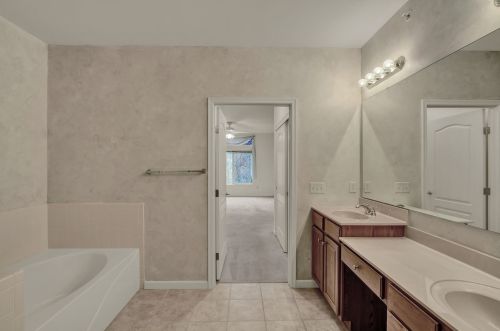 369 Southwind Ln, Covington KY  41016-1715 exterior