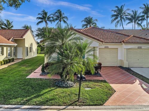 6090 Lake Hibiscus Dr, Delray Beach FL  33484-4617 exterior