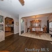 42 Broadway, Babylon NY  11704-5408 exterior