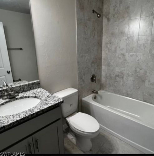 3413 12th Ave, Cape Coral, FL 33909-6460