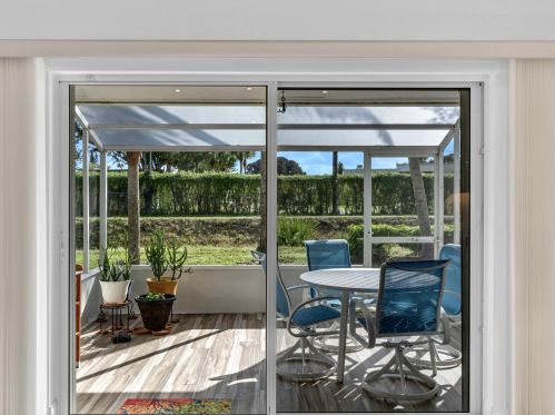 6090 Lake Hibiscus Dr, Delray Beach FL  33484-4617 exterior