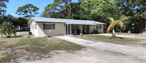3231 Mura Dr, Fort Pierce, FL 34982-6417