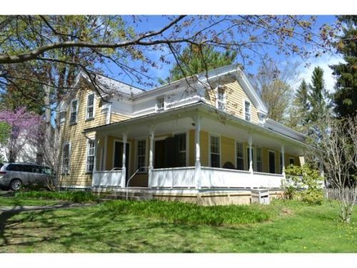 20 Mclallen St, Trumansburg, NY 14886-9550