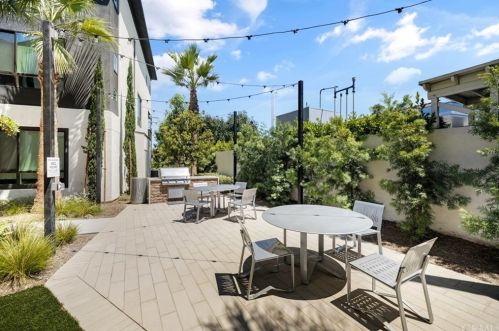 2812 Glassell St, Orange CA  92865-1002 exterior