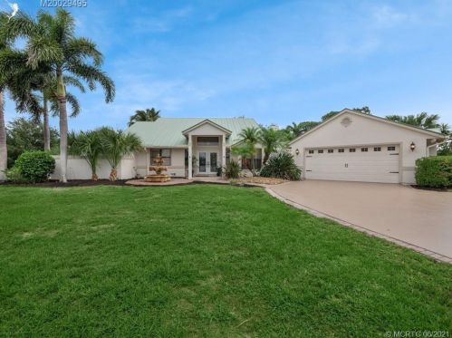 9827 Ventura Dr, Palm City, FL 34990-5908