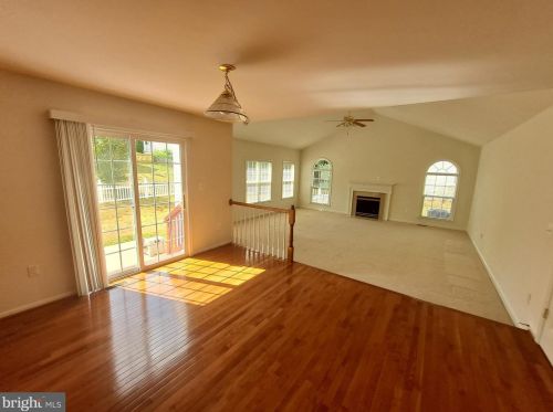 10324 Lees Crossing Ln, Fredericksburg VA  22408-0290 exterior