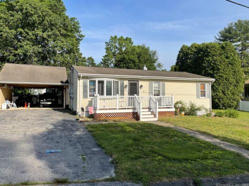 6 Joyce Ave, Derby, CT 06418-1026
