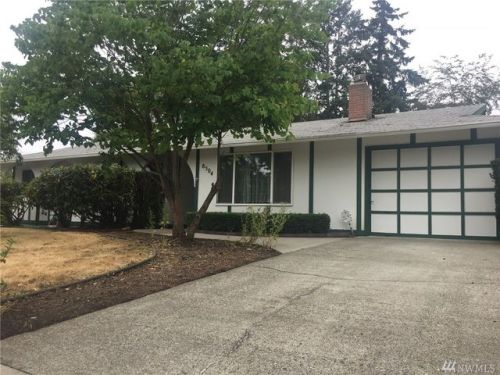 8504 Quinault Dr, Olympia, WA 98516-5824