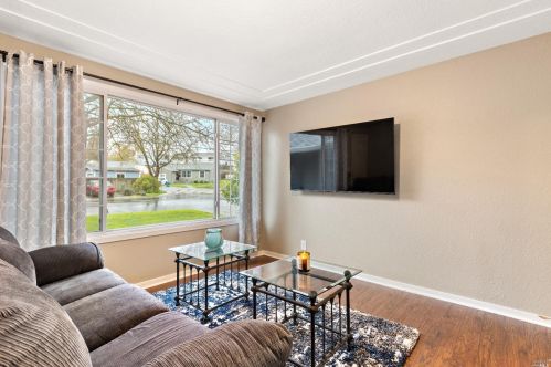 9 El Bonito Way, Benicia, CA 94510-2214
