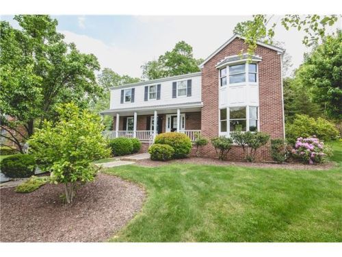 12 Dunraey Ct, Cheswick, PA 15024-9750