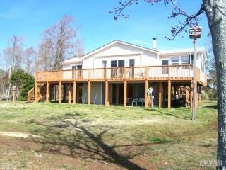 139 Edgewater Dr, Shiloh, NC 27974-6278