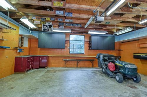 21 Carl Ln, Gibsonia PA  15044-7835 exterior