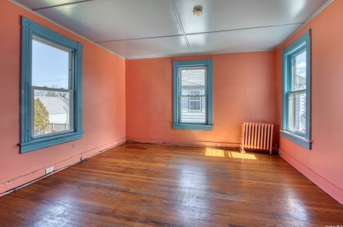 506 Madison Ave, Greenport NY  11944-1547 exterior