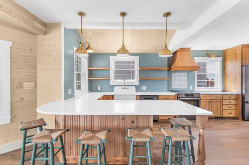 607 Ocean Blvd, Hampton NH  03842-4335 exterior