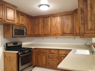 1828 Juliesse Ave, Sacramento, CA 95815-1932