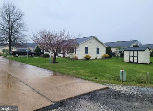 600 Canal Dr, Lincoln Colliery, PA 17963-9262