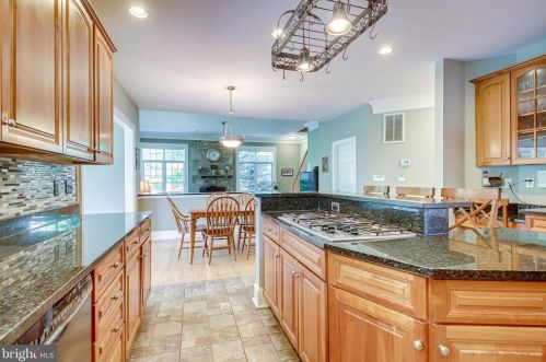 12664 Crabtree Falls Dr, Bristow VA  20136-2161 exterior