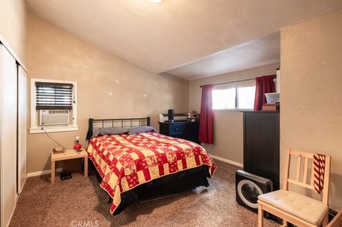 15226 Calle Los Hidalgos, Santa Clarita CA  91390-1035 exterior