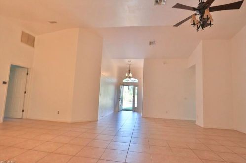 206 Nashville Ave, Lehigh Acres, FL 33974-5516
